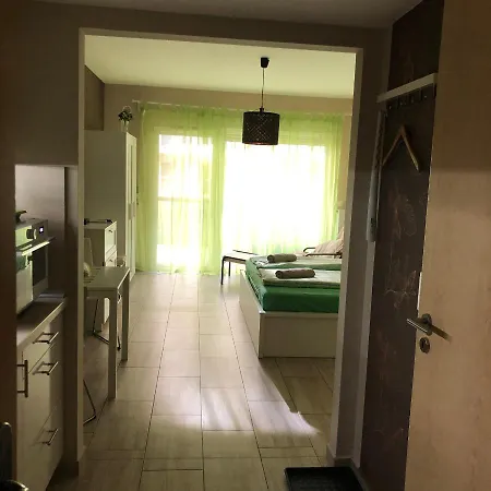 Velence Spa Apartman アパート ヴァレンツァ