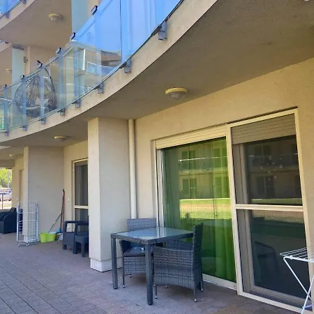 Apartamento Tóparti Wellness Apartman Delux Velence