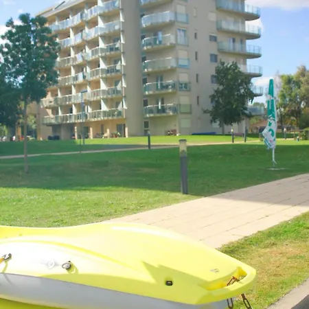 Tóparti Wellness Apartman Delux * Velence